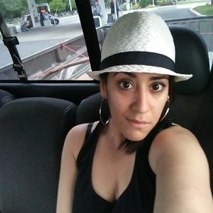 Meet your Posher, Bernice